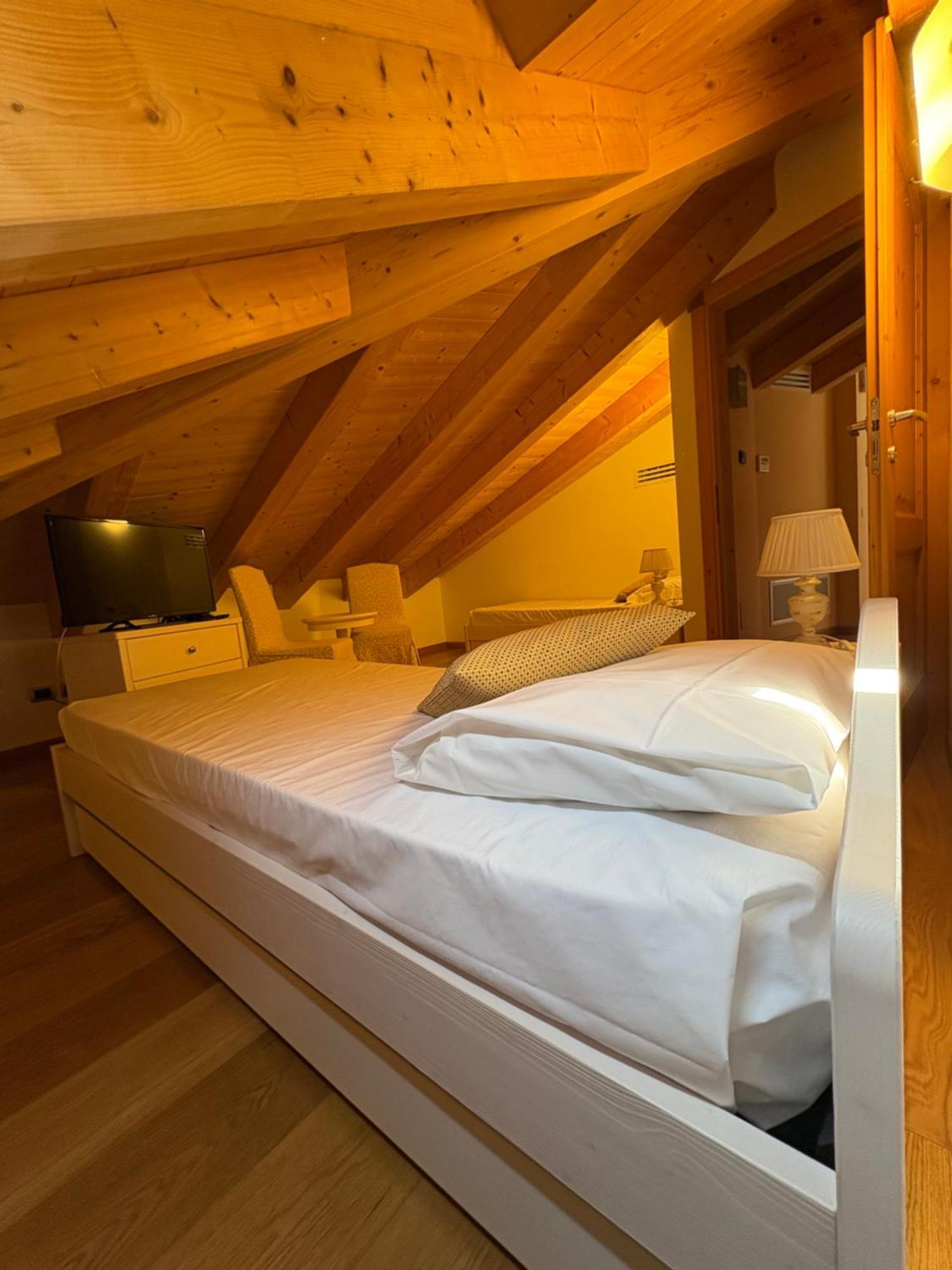 Garni Hotel Tignale Bagian luar foto