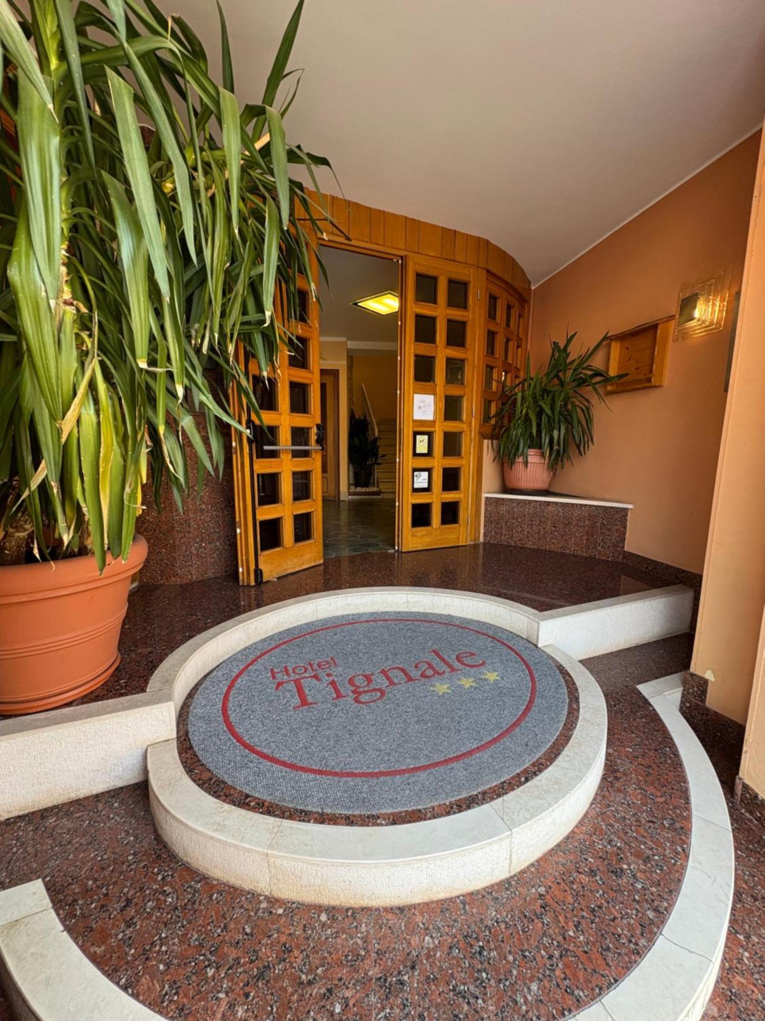Garni Hotel Tignale Bagian luar foto
