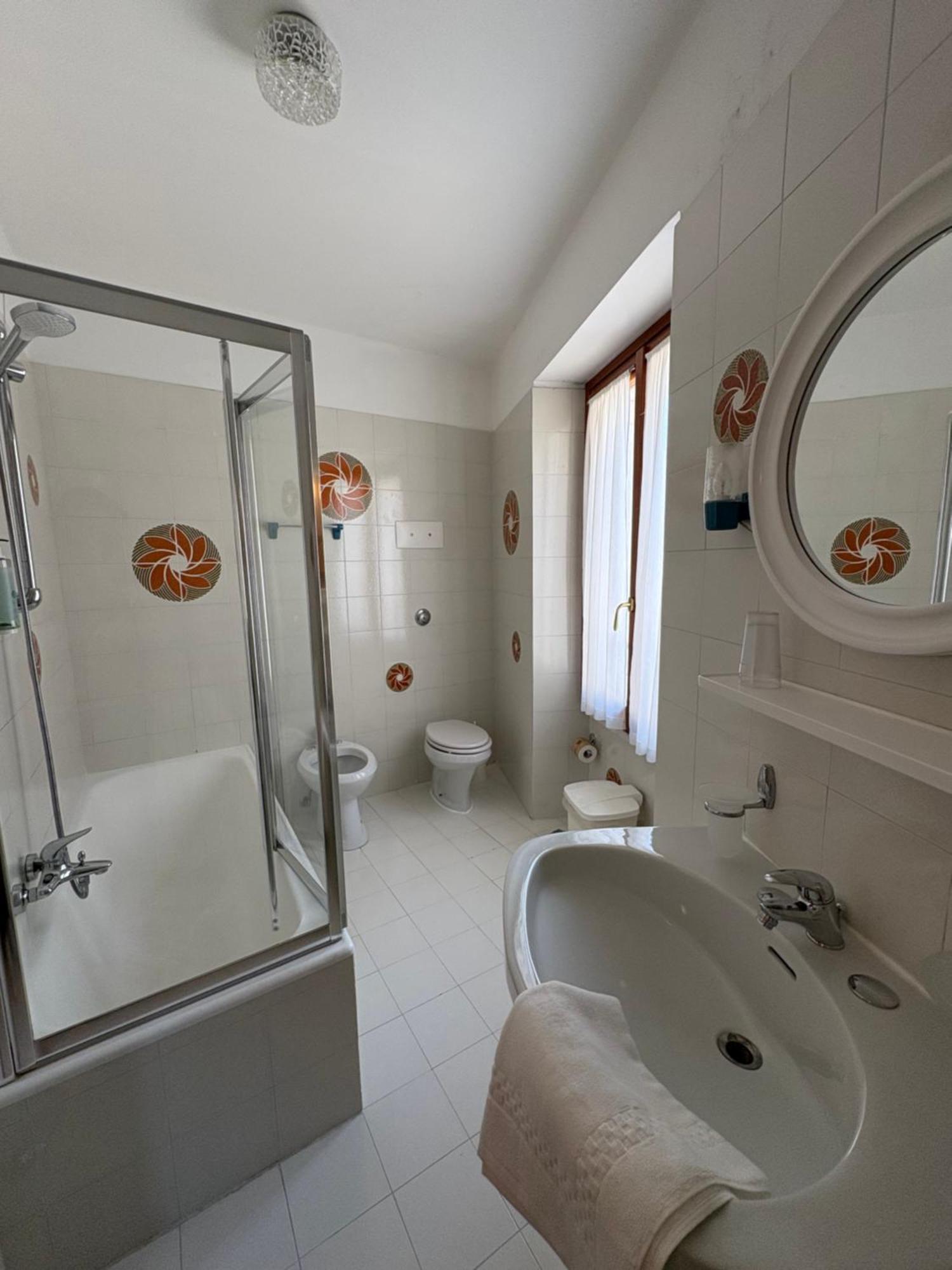 Garni Hotel Tignale Bagian luar foto