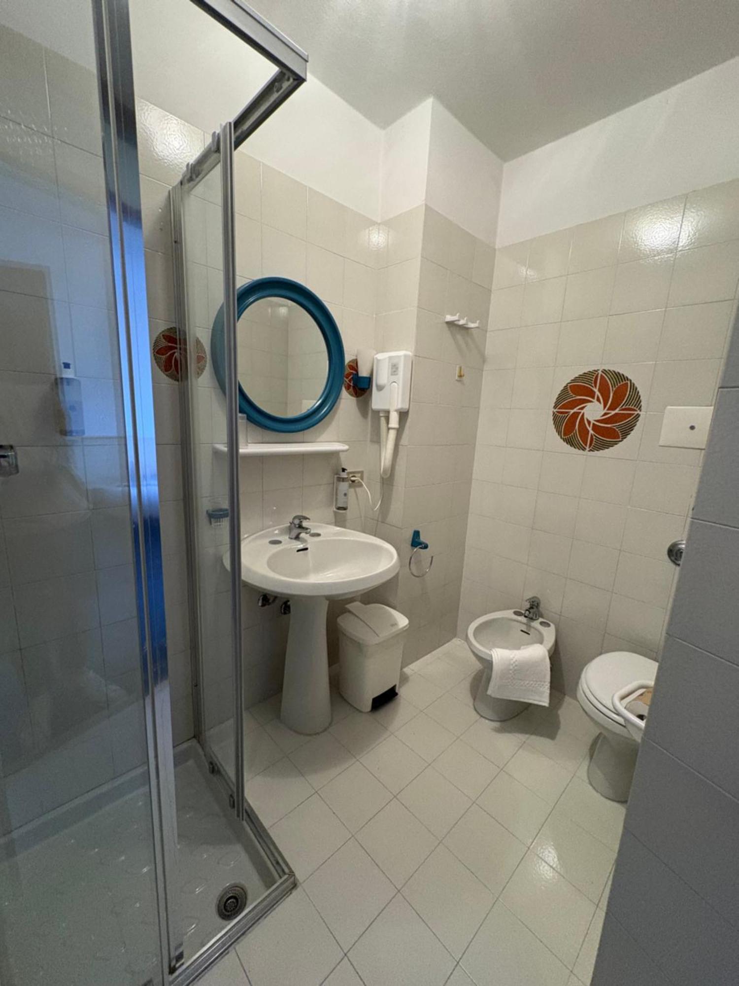 Garni Hotel Tignale Bagian luar foto