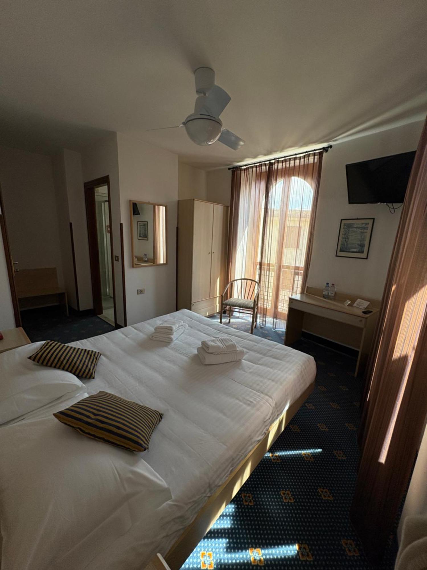 Garni Hotel Tignale Bagian luar foto